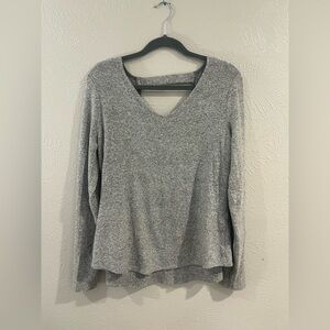 BRAND NEW WHBM V neck Snit